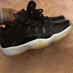 2022 Air Jordan 11 Retro Low GS
'72-10'